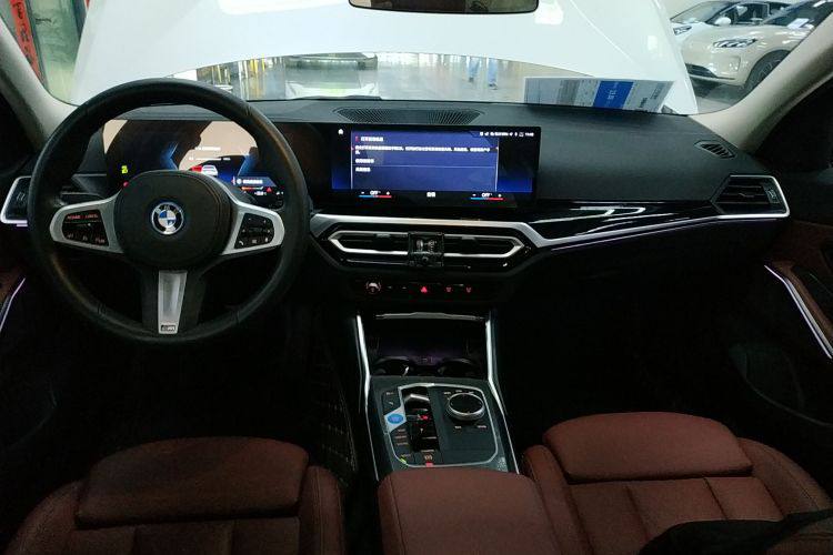BMW i3 2023