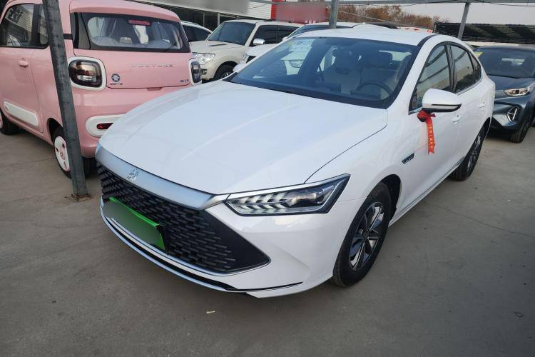 BYD Qin PLUS Honor Edition DM-i 55KM Leading Model 2024
