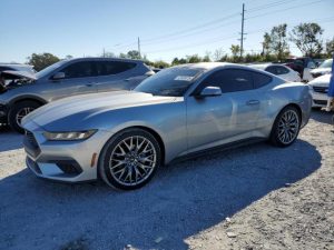 FORD MUSTANG 2024