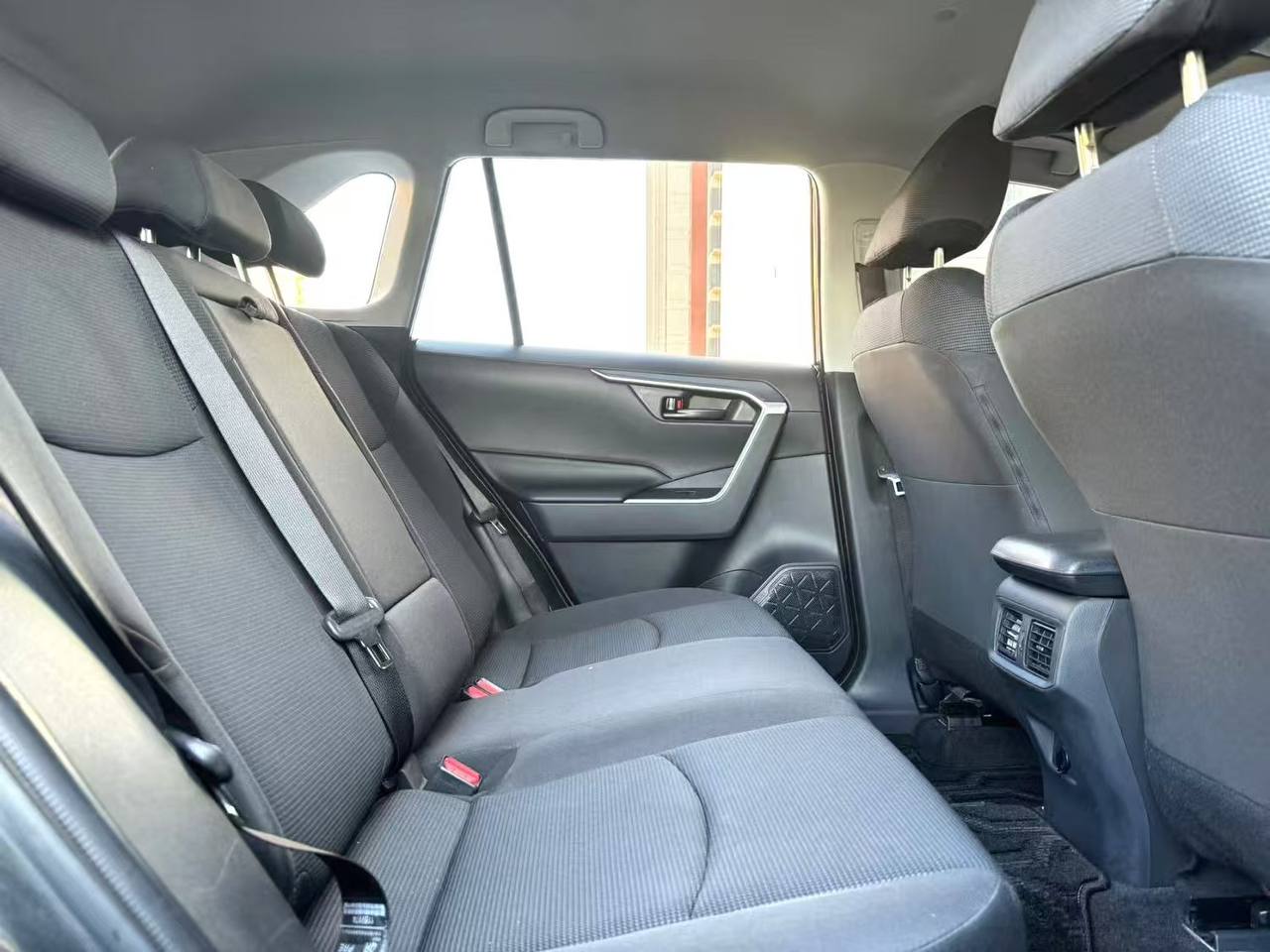 TOYOTA RAV4 2021