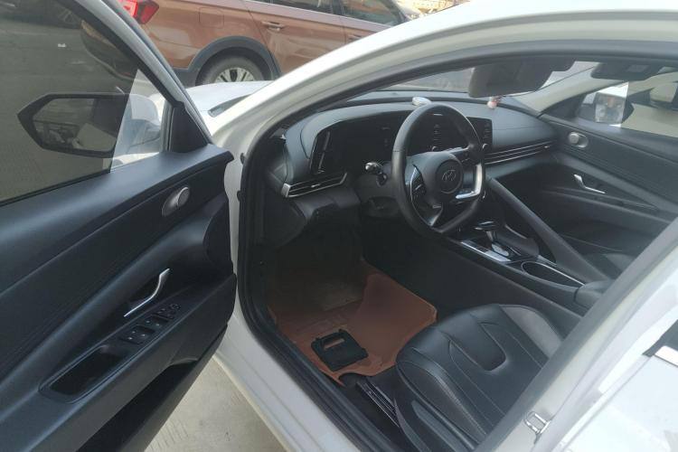 HYUNDAI ELANTRA 2021