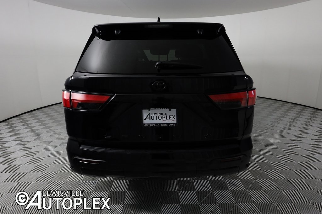 Toyota Sequoia Capstone 2023