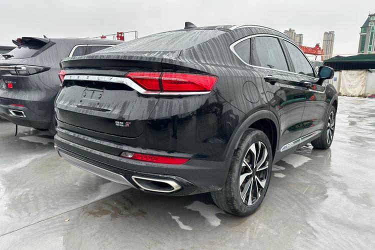 Geely Tugella 2021