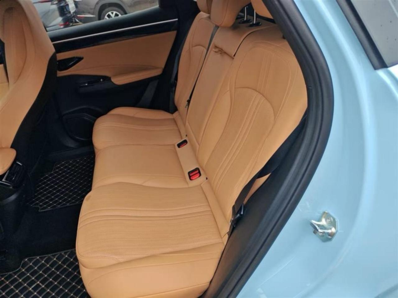 Geely Starship Galaxy L7 2024