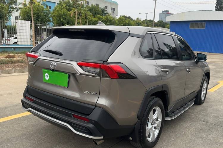 TOYOTA RAV4 2020
