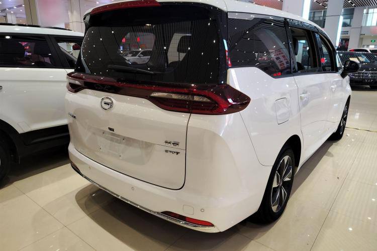 GAC Trumpchi M6 2021