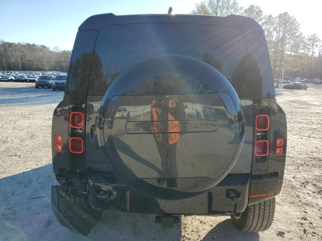 LAND ROVER DEFENDER 110 X-DYNAMIC SE 2024