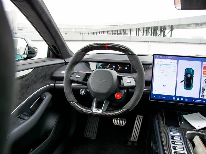Xiaomi SU7 Ultra 2025
