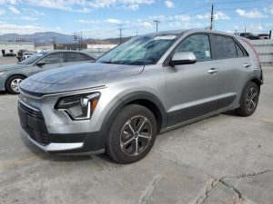 KIA NIRO LX 2025