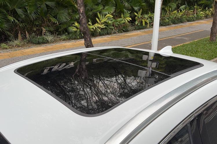 Geely Tugella 2019