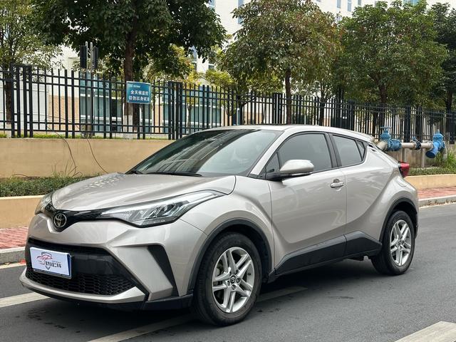 TOYOTA C-HR 2021