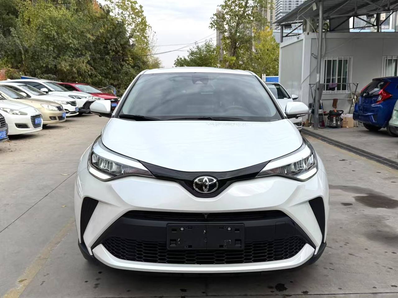 TOYOTA C-HR 2021