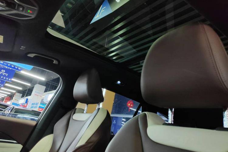 Geely Monjaro 2021