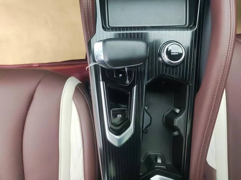 Geely Monjaro 2022