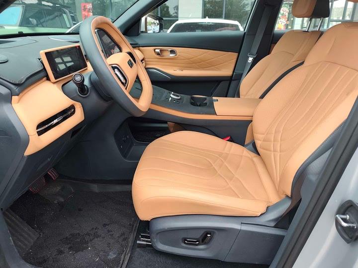 Geely Starship Galaxy 7 EM-i 2025