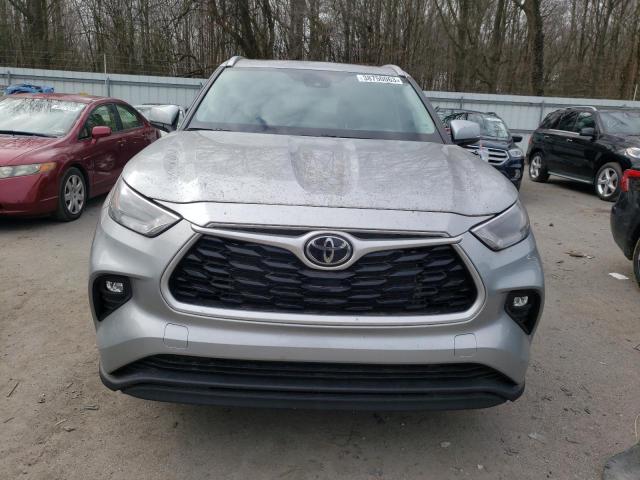 TOYOTA HIGHLANDER XLE 2022
