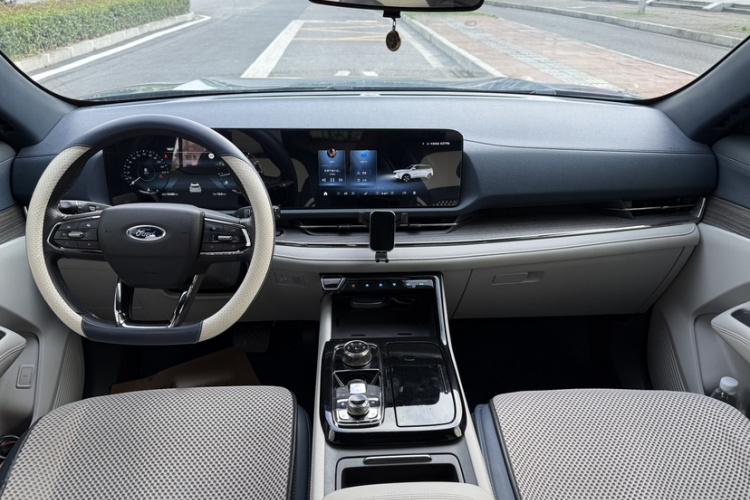 Ford Equator EcoBoost 170 Premium Edition 2022