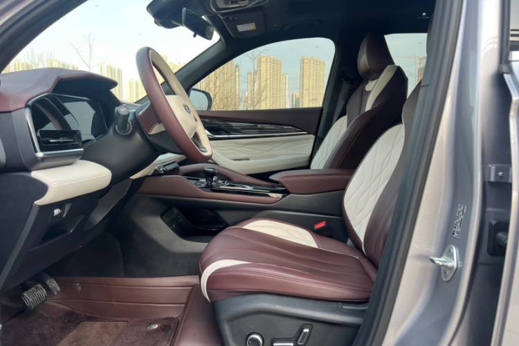Geely Monjaro 2021
