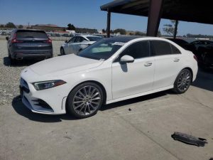MERCEDES-BENZ A 220 2021