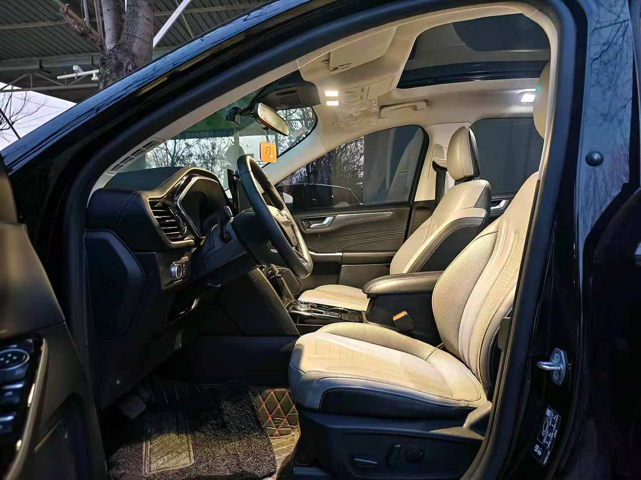 FORD ESCAPE 2021
