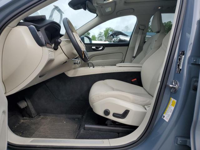 VOLVO XC60 B5 MOMENTUM 2022