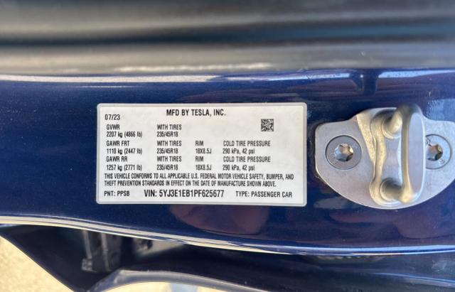 TESLA MODEL 3 2023