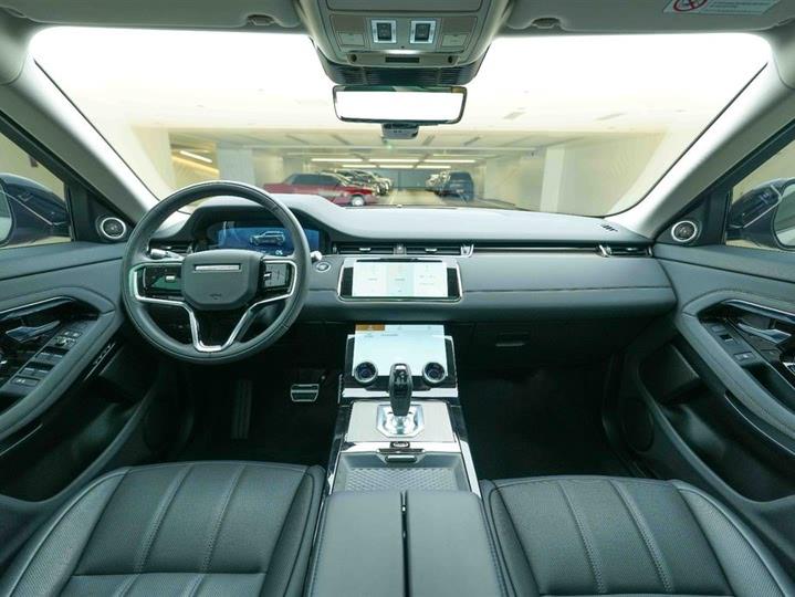 LAND ROVER EVOQUE L P300e 2021