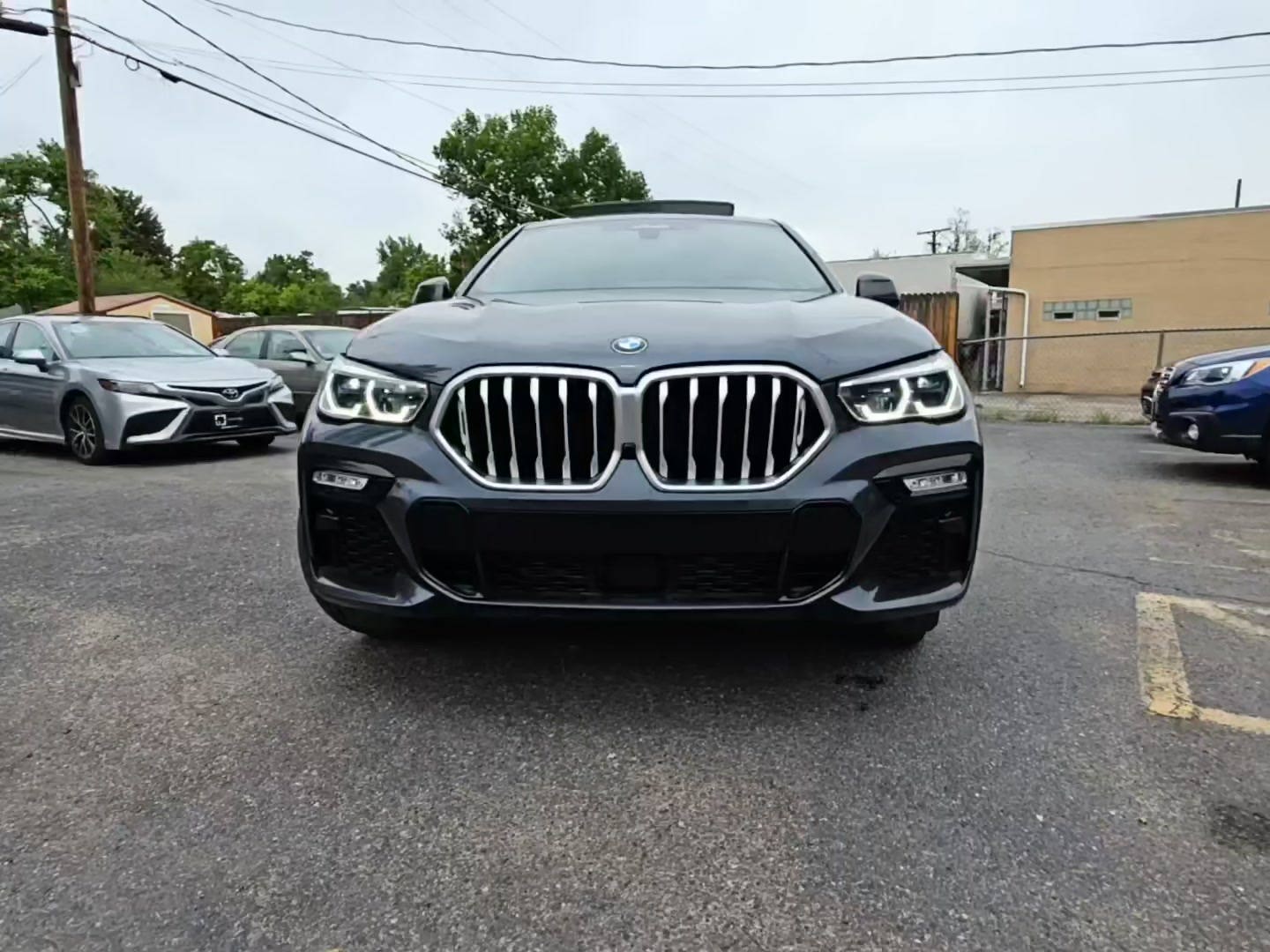 BMW X6 XDRIVE40I 2021
