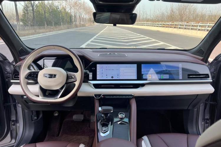 Geely Monjaro 2021