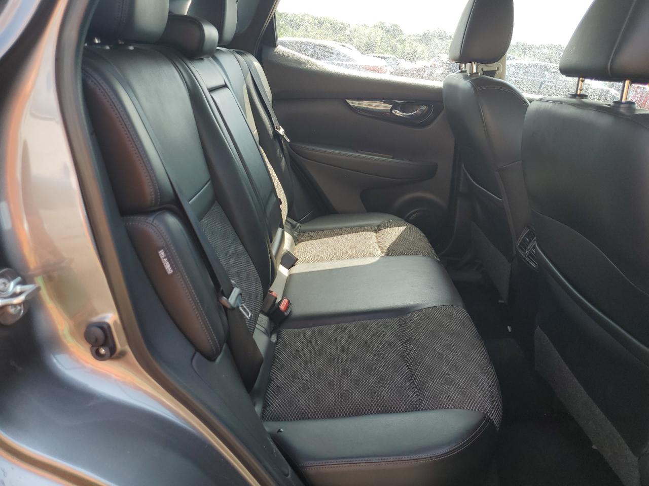 NISSAN ROGUE SPORT SV 2022