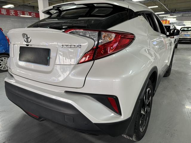 TOYOTA C-HR 2021