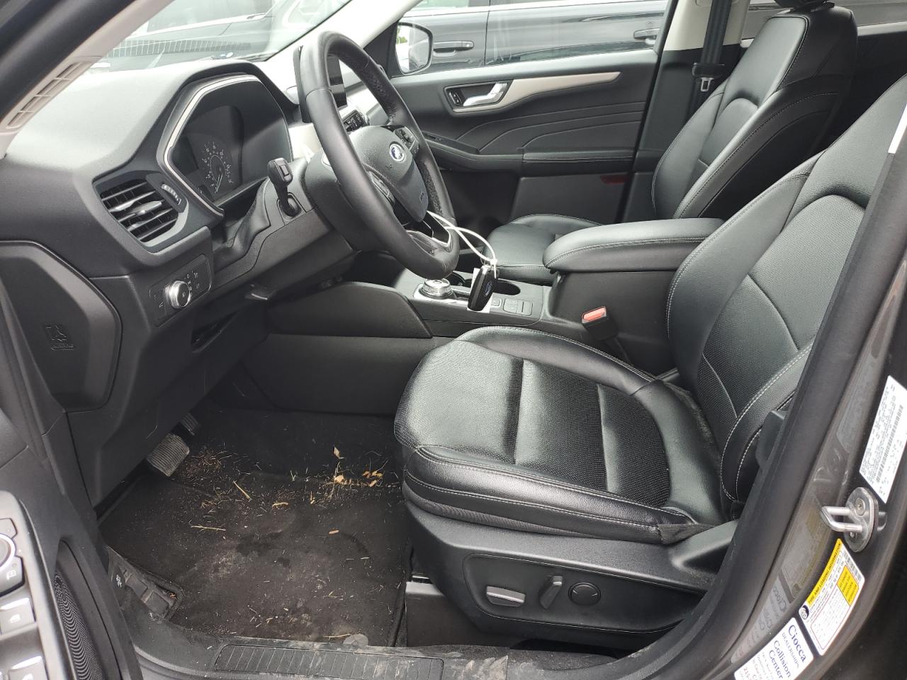FORD ESCAPE SEL 2022