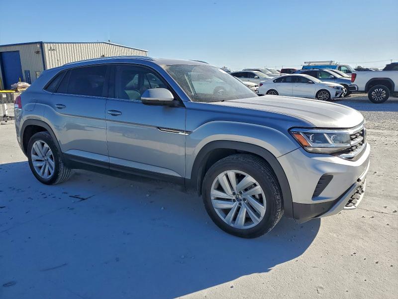 VOLKSWAGEN ATLAS CROSS 2022