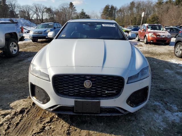 JAGUAR XF R-DYNAMIC SE 2021