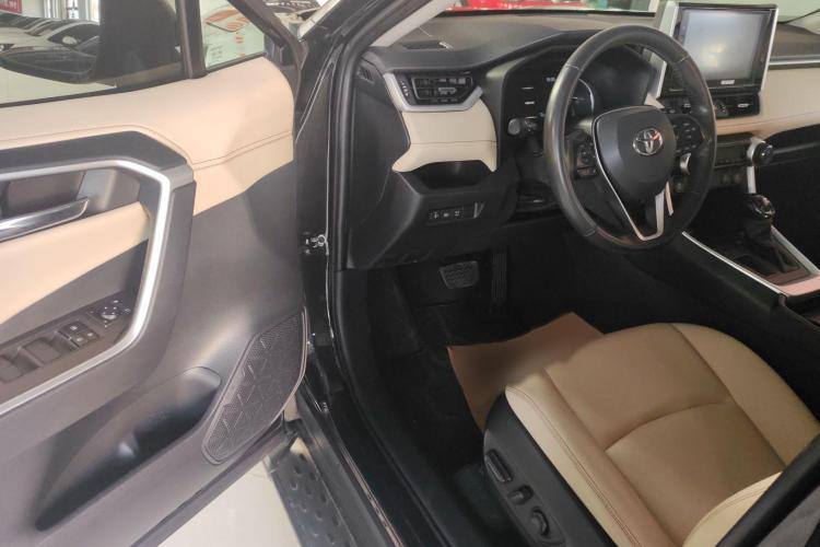 TOYOTA RAV4 2020