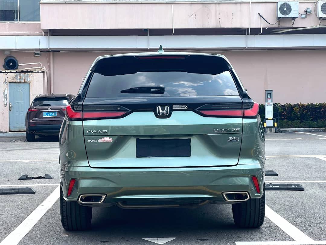 HONDA BREEZE PREMIUM 2023