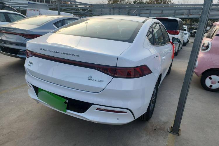 BYD Qin PLUS Honor Edition DM-i 55KM Leading Model 2024