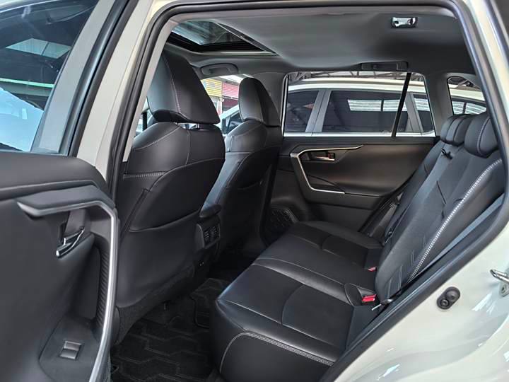 TOYOTA RAV4 2021