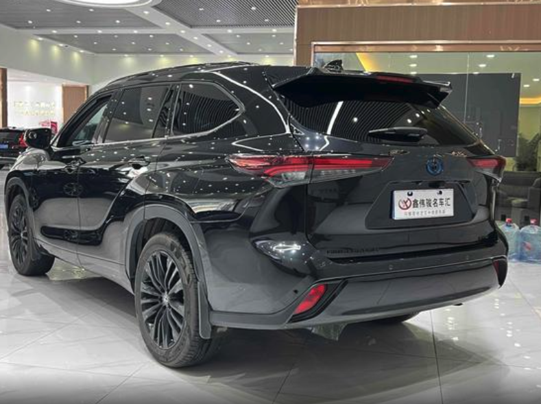 TOYOTA HIGHLANDER HYBRID Knight Edition 2022