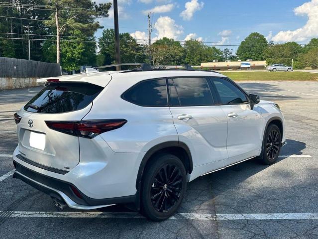 TOYOTA HIGHLANDER LE 2024