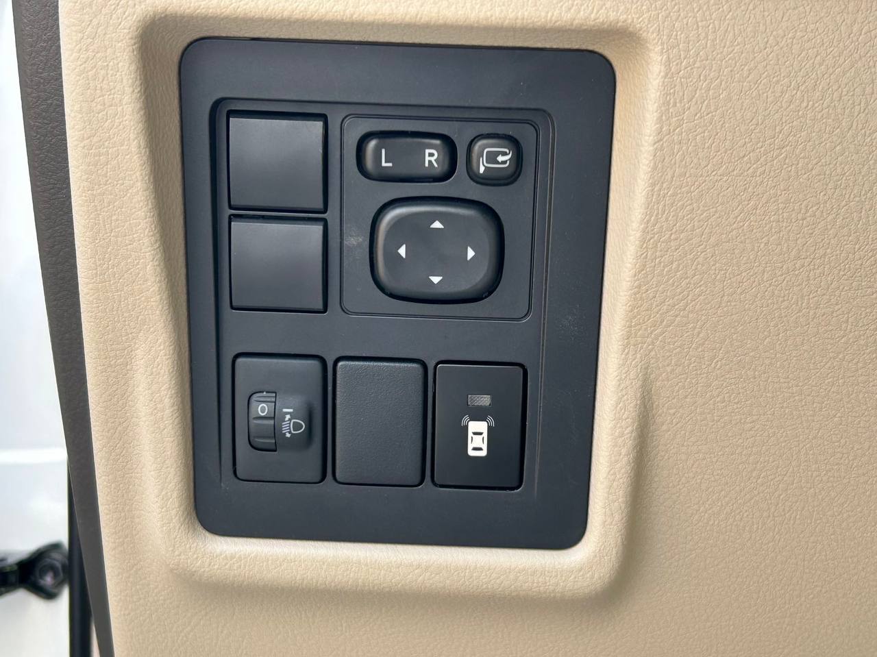 Toyota Land Cruiser 2023