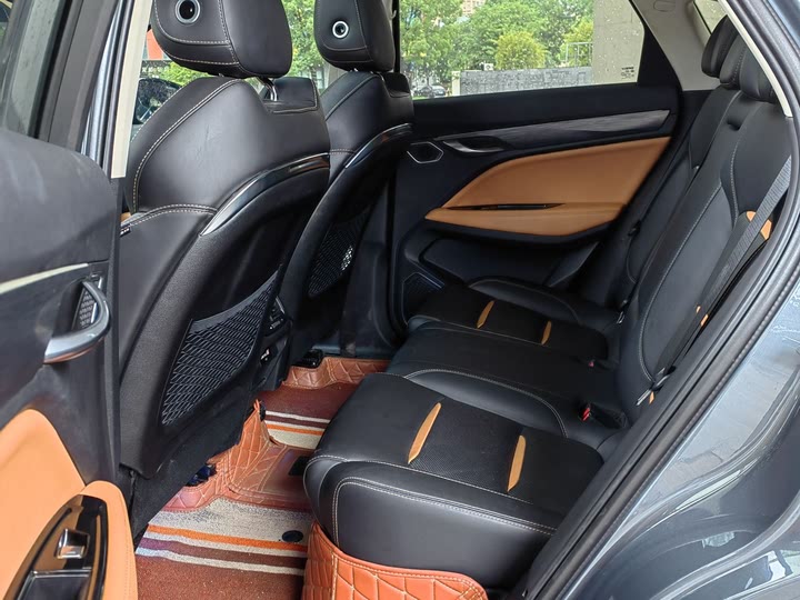 Geely Tugella 300T 2019