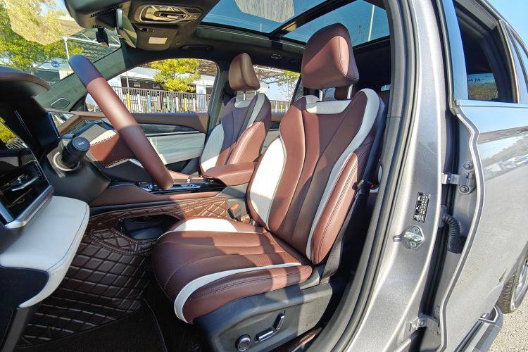 Geely Monjaro 2021