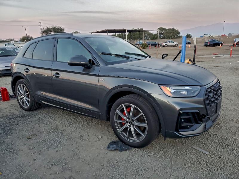 AUDI Q5 E PREMIUM PLUS 55 2025