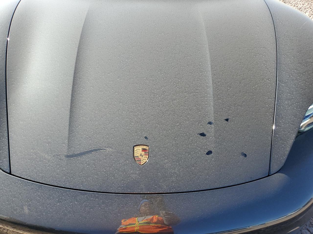 PORSCHE TAYCAN 2022