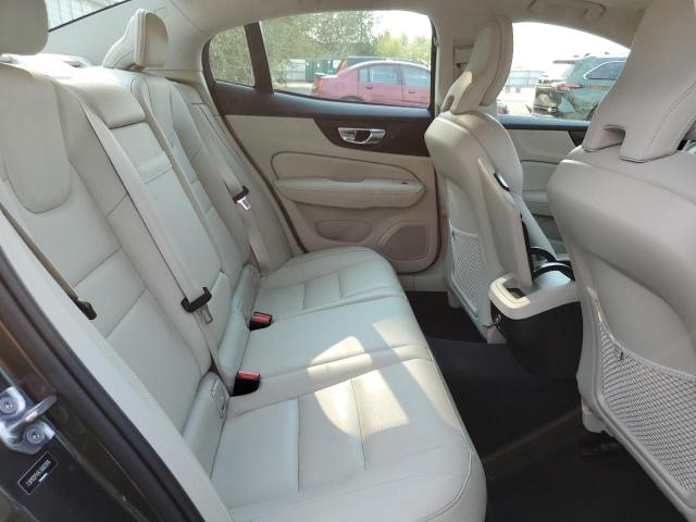 VOLVO S60 T5 MOMENTUM 2020