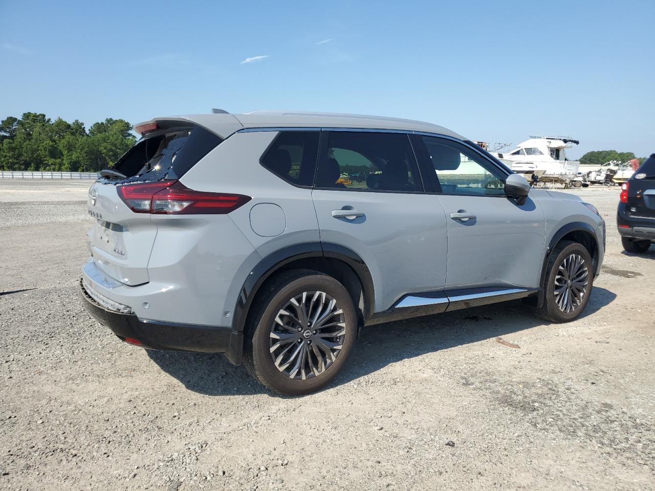 NISSAN ROGUE PLATINUM 2024