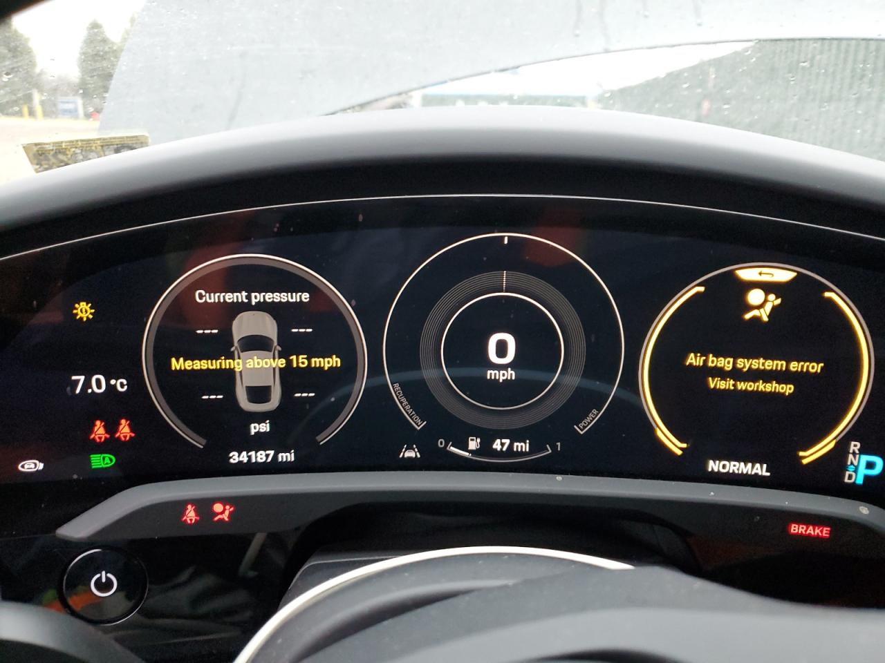 PORSCHE TAYCAN 2022