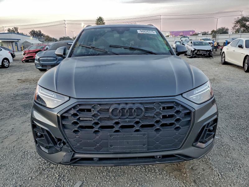 AUDI Q5 E PREMIUM PLUS 55 2025