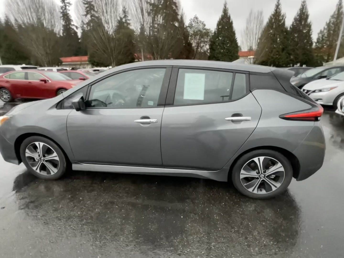 Nissan LEAF SV 2020
